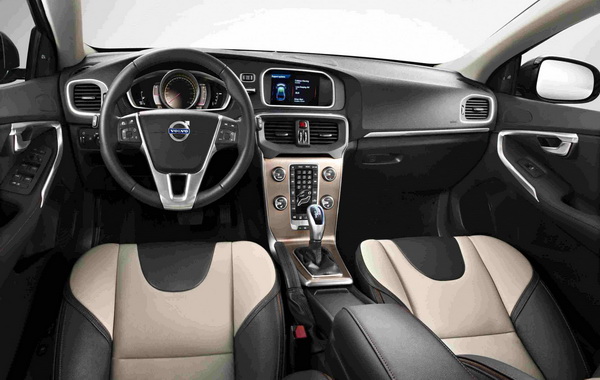 купить в Беларуси новый Volvo V40 Cross Country