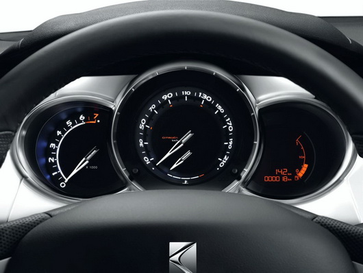 фото нового автомобиля Citroen DS3