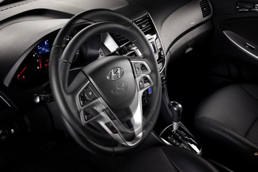 фото нового автомобиля Hyundai Accent