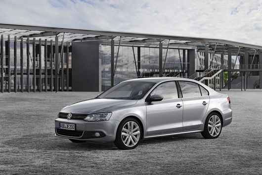 фото нового автомобиля Volkswagen Jetta