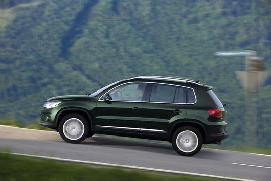 фото нового автомобиля Volkswagen Tiguan