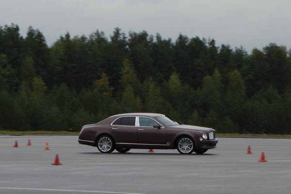 купить в Беларуси новый автомобиль Bentley