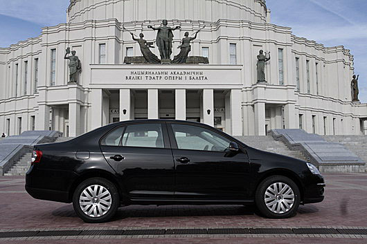 фото нового автомобиля Volkswagen фотомодель