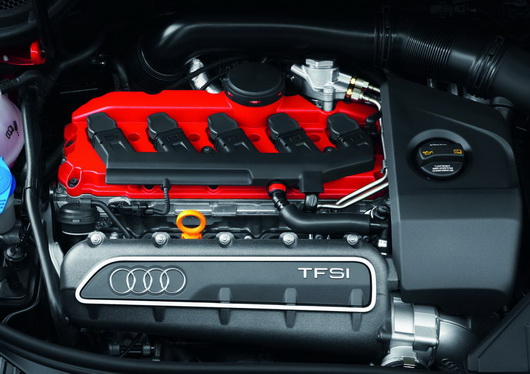 фото нового автомобиля Audi RS 3 Sportback