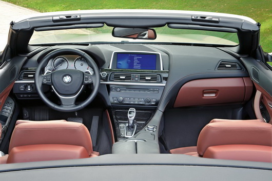 фото нового автомобиля BMW 6 Cabrio