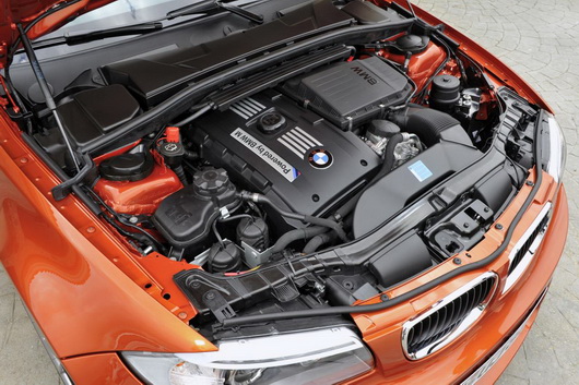 фото нового автомобиля BMW 1 Series M Coupe
