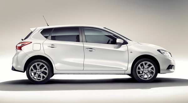 купить новый Nissan Tiida в Минске Беларуси