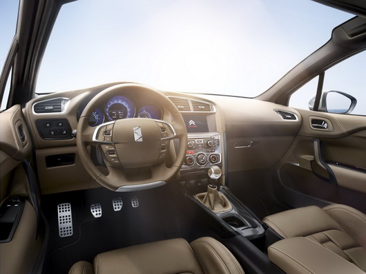 фото нового автомобиля Citroen DS4