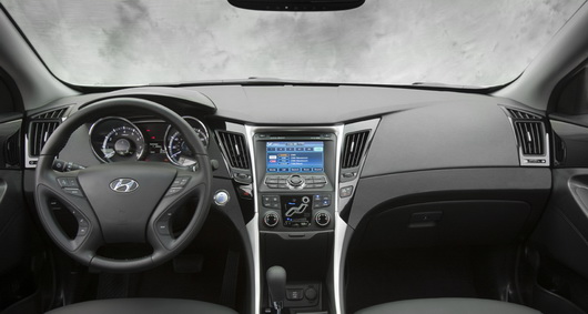 фото нового автомобиля Hyundai Sonata