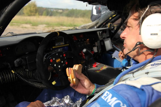 шелковый путь, Карлос Сайнс