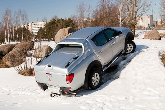 фото нового автомобиля Mitsubishi L200