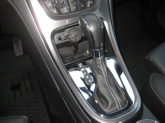 фото нового автомобиля Opel Astra
