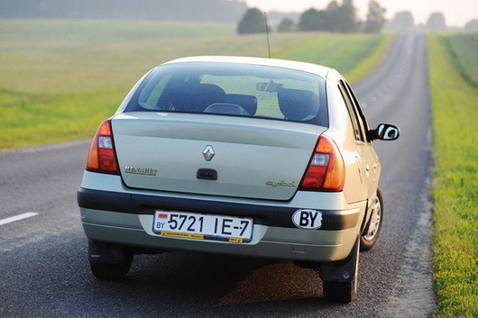 фото нового автомобиля Renault Symbol