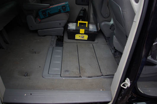 фото нового автомобиля Chrysler town contry сиденья