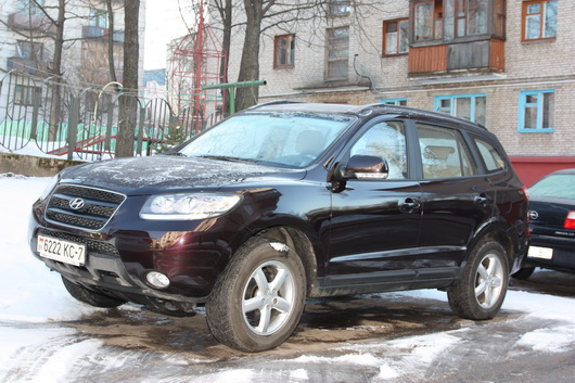 фото нового автомобиля Hyundai Santa Fe