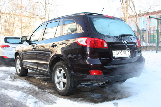 фото нового автомобиля Hyundai Santa Fe
