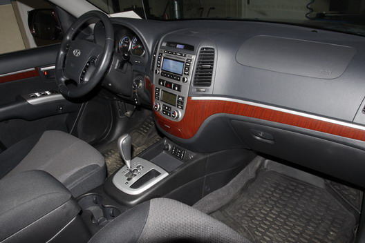 фото нового автомобиля Hyundai Santa Fe