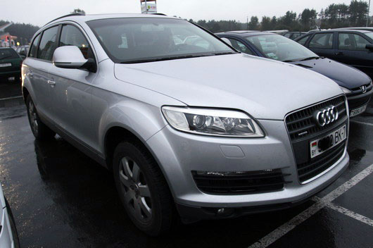 фото нового автомобиля Audi Q7