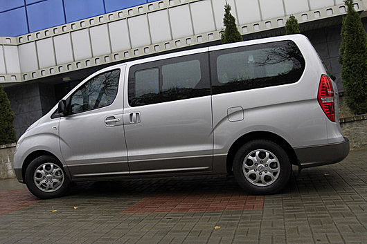 фото нового автомобиля Hyundai H1