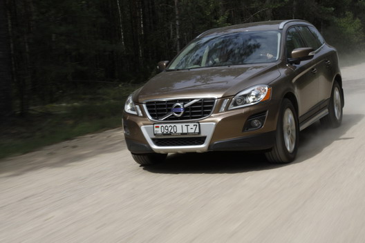 фото нового автомобиля Volvo XC60
