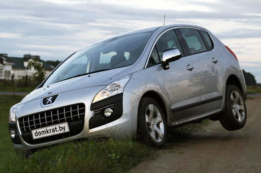 фото нового автомобиля Peugeot 3008