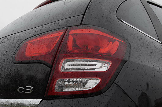 фото нового автомобиля Citroen C3 задний фонарь
