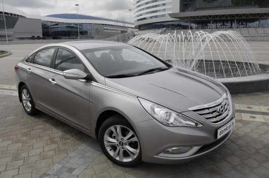 фото нового автомобиля Hyundai Sonata