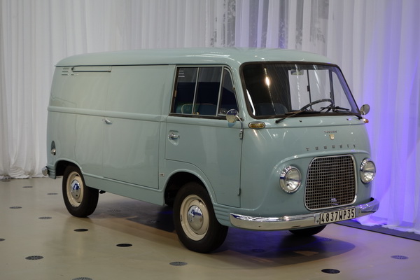 купить в Беларуси новый Ford Tourneo Connect