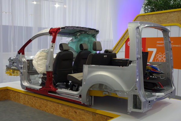 купить в Беларуси новый Ford Tourneo Connect