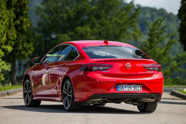 Opel Insignia Grand Sport обзор тест-драйв