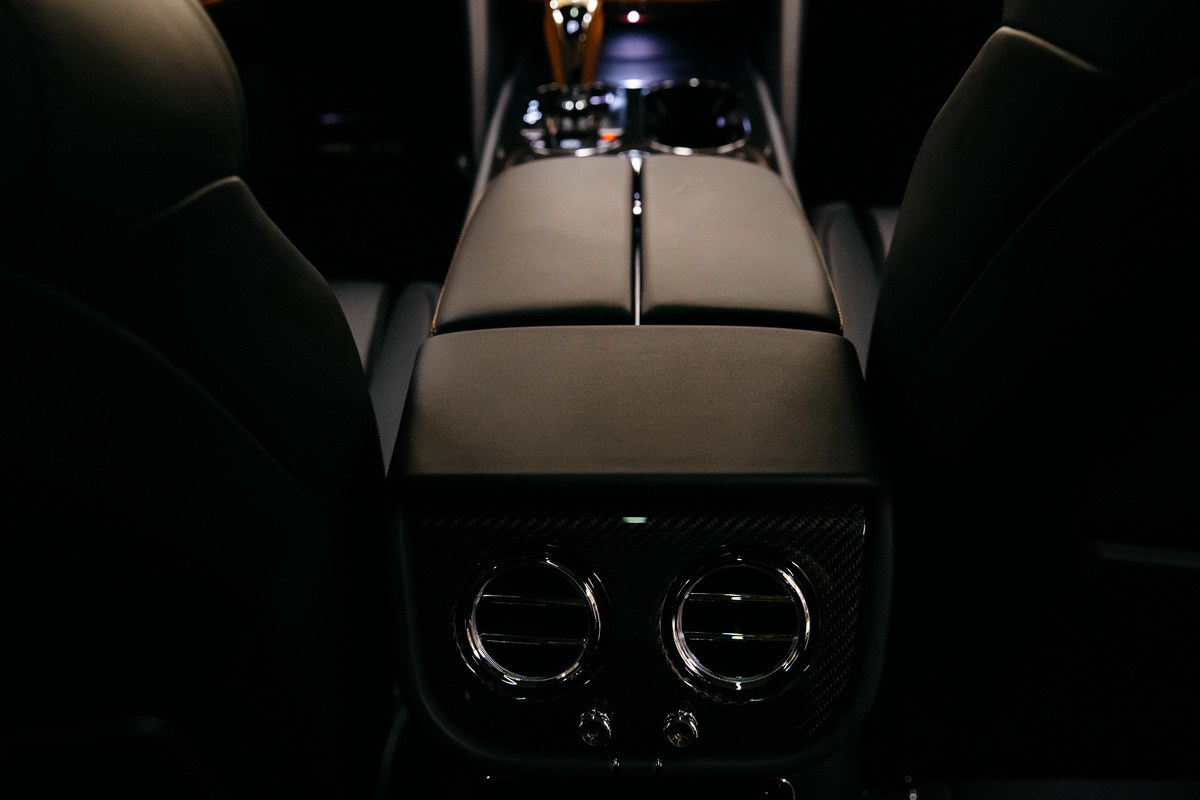 Bentley Bentayga рестайлинг 2020 фото