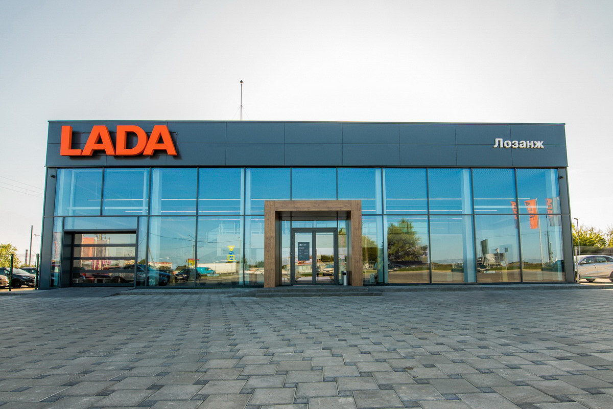 Новый автоцентр официального дилера LADA в Солигорске фото