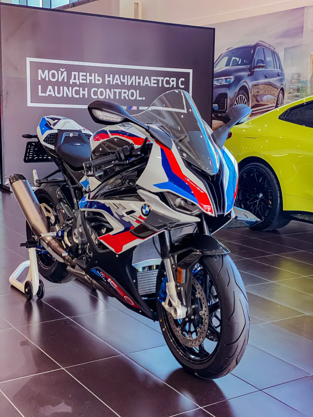 BMW M 1000 RR фото