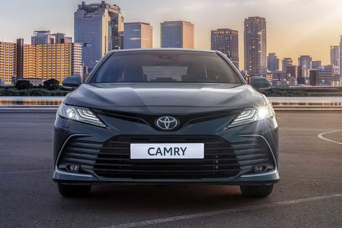новая Toyota Camry 2021 рестайлинг