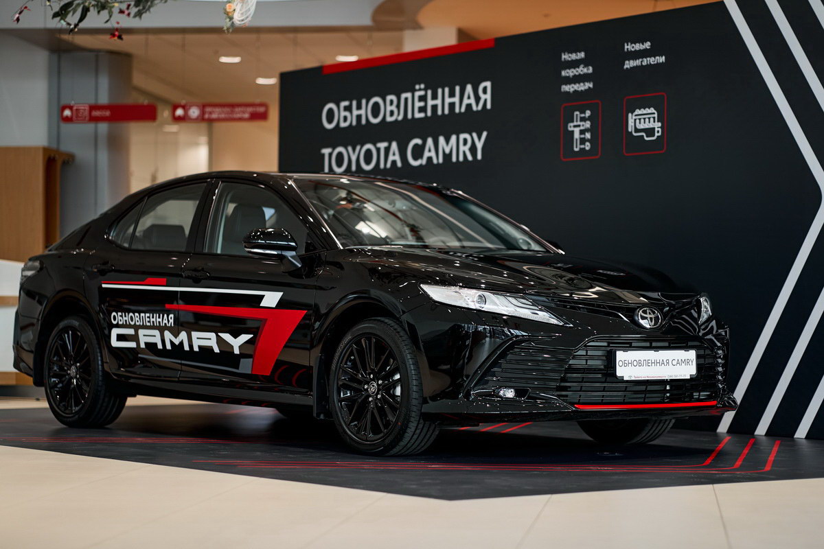 новая Тойота Камри рестайлинг 2021 в Беларуси фото