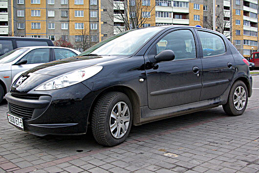 "Угадайте, что это за автомобиль!" Отзыв владельца Peugeot 206+