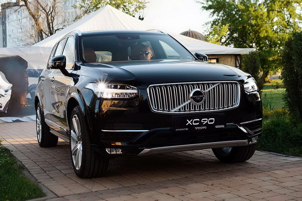 Купить новый Volvo XC90 в Беларуси: изучаем в подробностях новый роскошный флагман Volvo