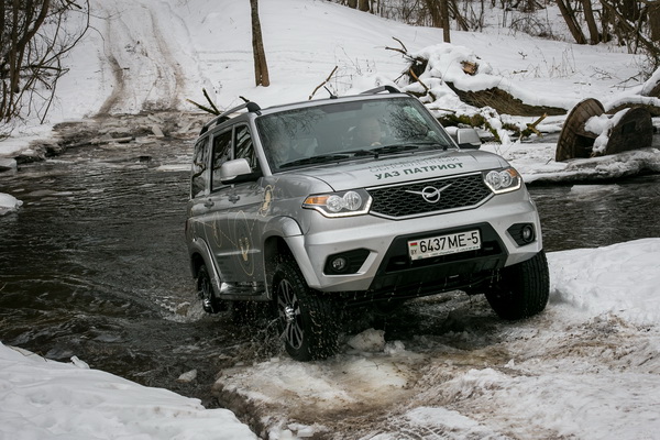 Новый "УАЗ" "Патриот" - на что способен российский "Гелендваген"?