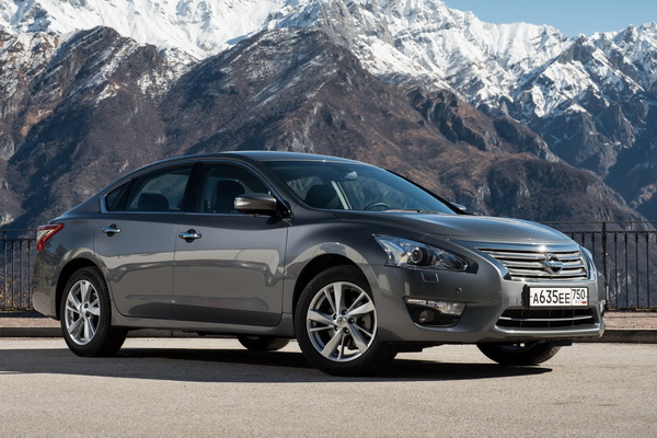 Купить в Беларуси новый седан Nissan Teana: изучаем модель, оснащение, цены и конкурентов
