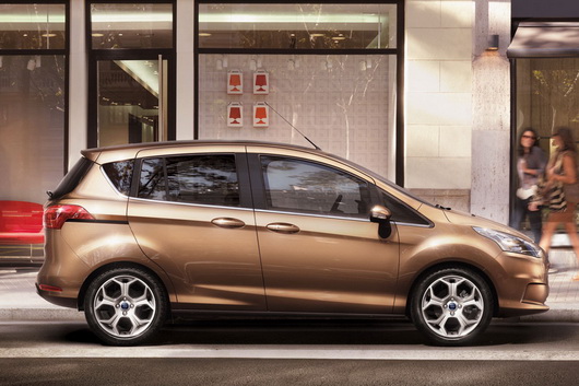 Сколько стоит новый компактвэн Ford B-MAX в Беларуси: оснащение, цены, конкуренты