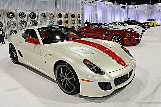 Новые автомобили в Лас-Вегасе - выставка тюнинга SEMA 2010