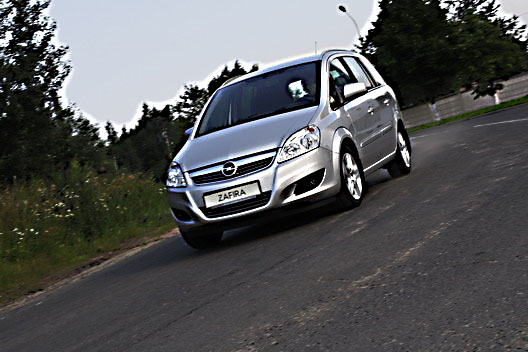 Старость. И - радость? Тест-драйв нового автомобиля Opel Zafira
