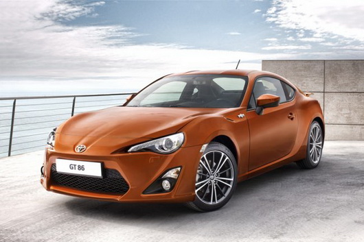 Сколько стоит новый спорткар Toyota GT86 в Беларуси: оснащение, цены, конкуренты
