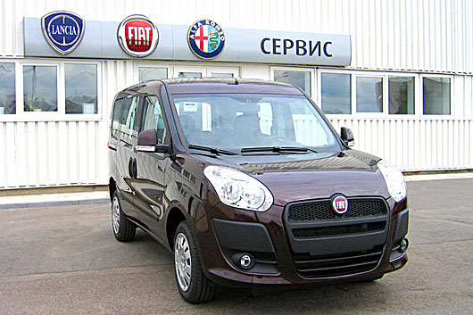 Новый автомобиль Fiat Doblo – "Международный вэн 2011 года" - уже в Беларуси