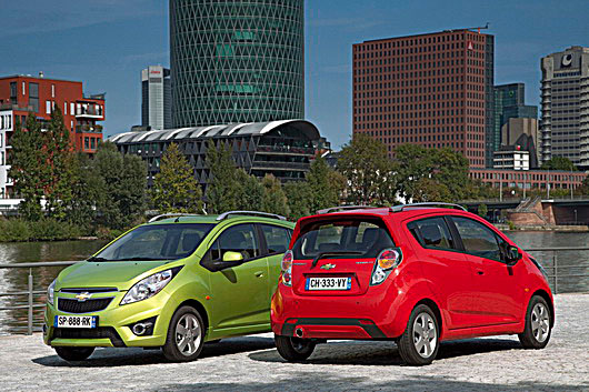 Перспективный "малыш" Chevrolet Spark: изучаем цены, комплектации, конкурентов