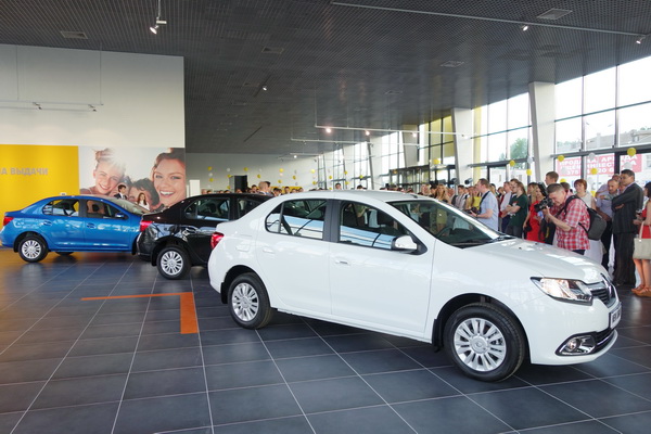 Купить в Беларуси седан Renault Logan нового поколения: изучаем модель, оснащение, цены и конкурентов