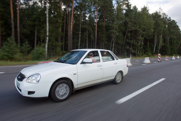 Игры с роботами. Тест-драйв Lada Priora с роботизированной коробкой передач