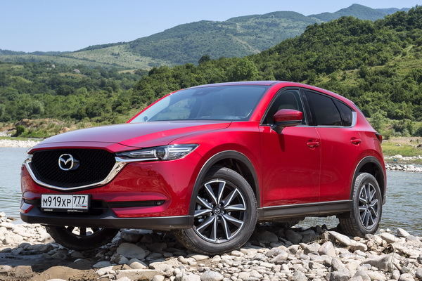 Купить новый паркетник Mazda CX-5 от 46 тысяч белорусских рублей: изучаем модель и сравниваем с конкурентами