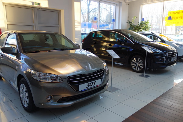 Peugeot в Беларуси объявляет о старте продаж моделей 301 и 3008, собранных в Обчаке