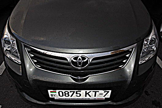 “Экономят на мелочах”. Отзыв владельца Toyota Avensis